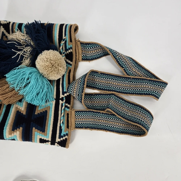 Mochila Crossbody Bag pompom tassel closure - Picture 7 of 8